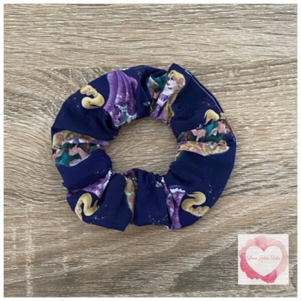 Various print scrunchies - Image 13