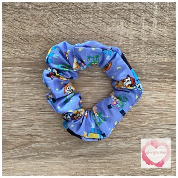 Various print scrunchies - Image 5