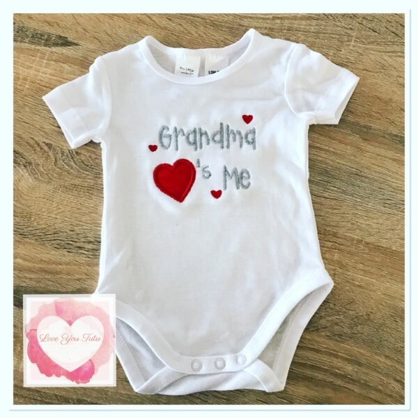 Embroidered Grandma loves me design
