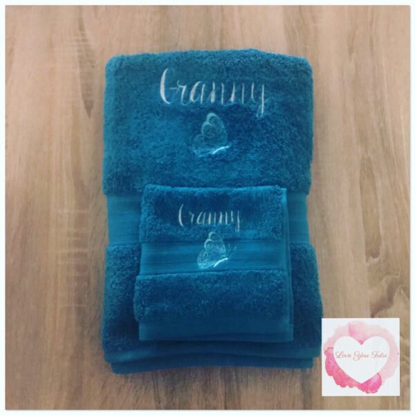 Embroidered personalised towel set with picture - Image 2
