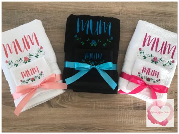 Embroidered personalised Mum towel set - Image 3